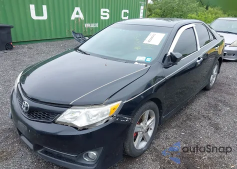 2012 Toyota Camry Se z USA, uszkodzony, nr VIN 4T1BF1FK8CU082185